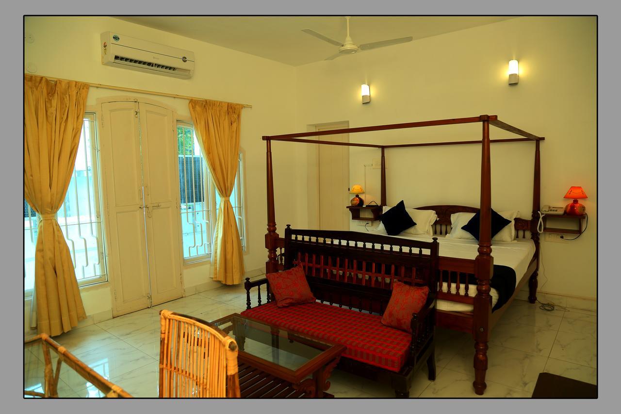 Le Capucin Hotel Pondicherry Exterior photo